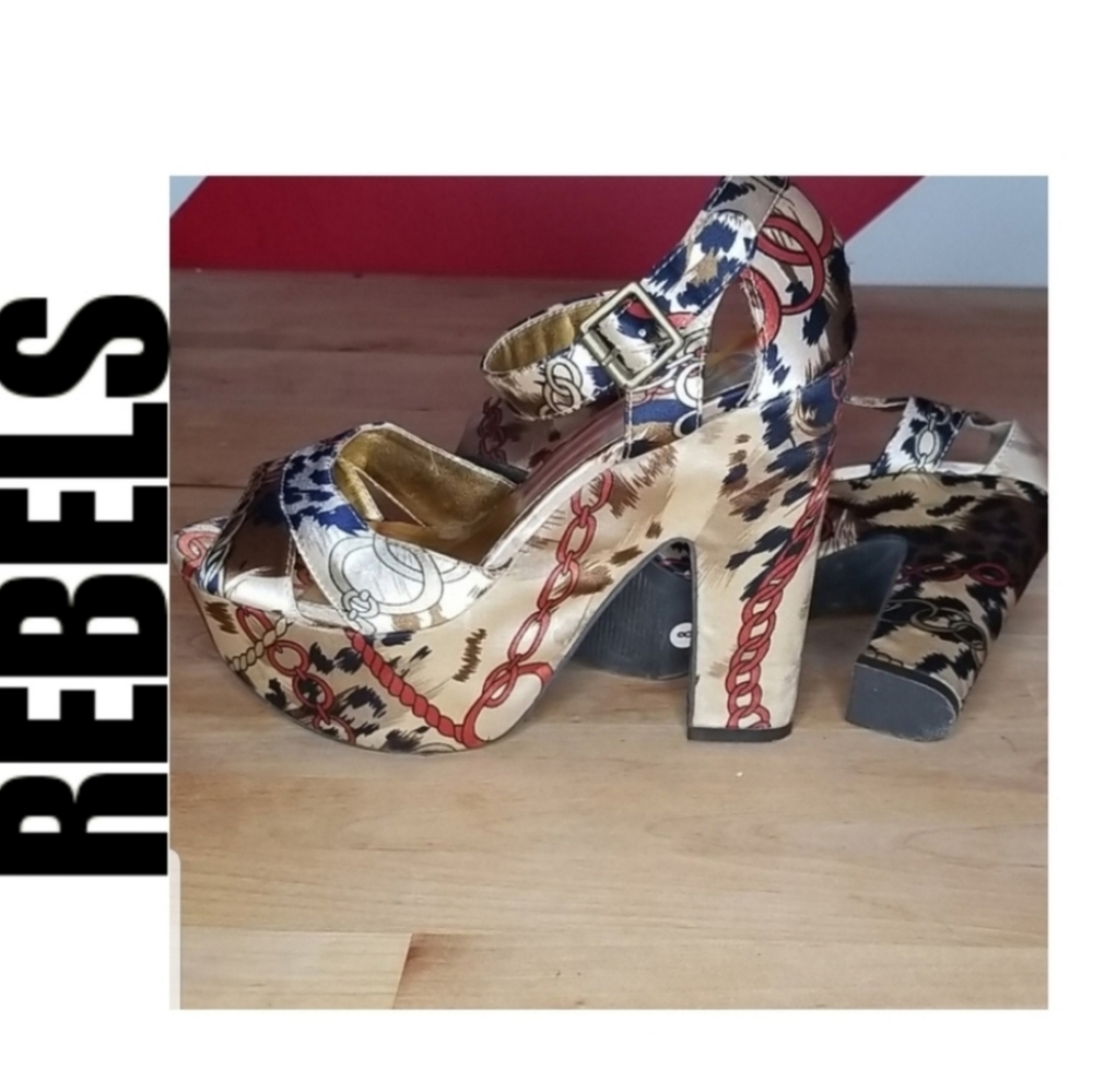 Rebels chunky platform multicolored sandal 8